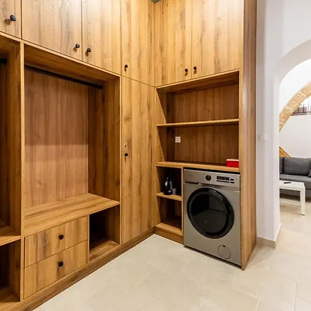 Apartman Filoxenia House