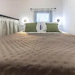 Apartment Filoxenia House