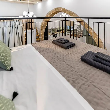 Filoxenia House Apartment *