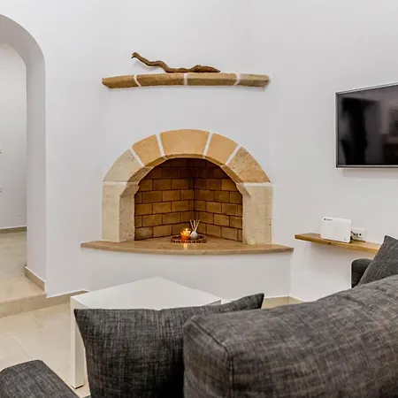 Apartment Filoxenia House