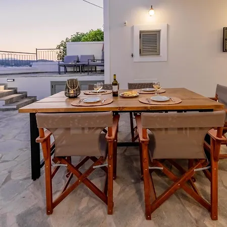 Filoxenia House Apartman